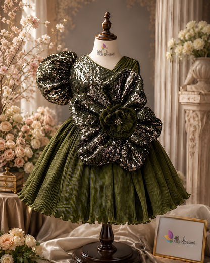 Gorgeous Asymmetric Green Party Dress